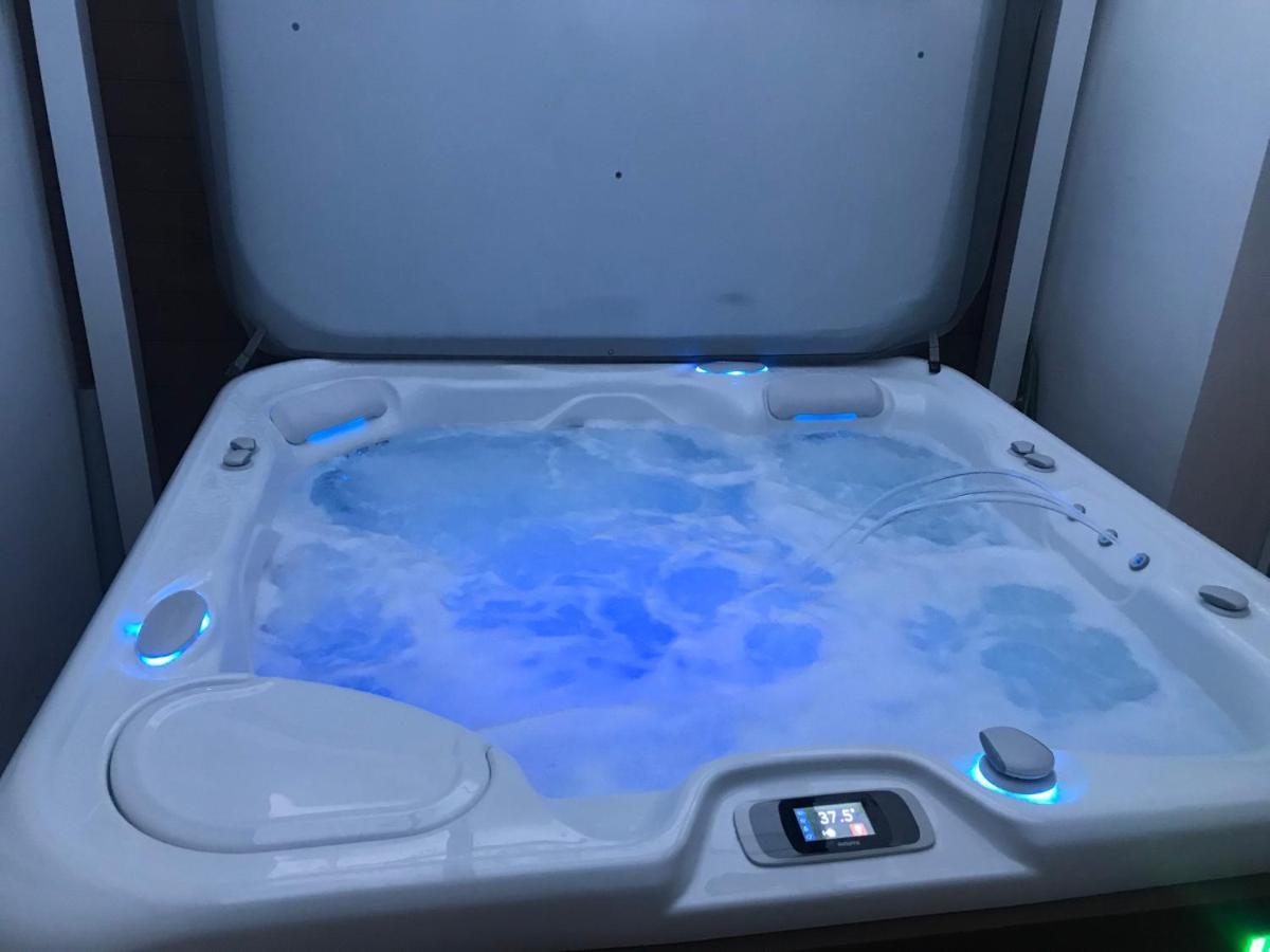 La Maison De La Dune - Chambres Climatisees - Jacuzzi 1Ere Seance Offerte - Piscine Chauffee Avec Abri Amovible - Plage Situee A 200M, Acces Direct Par Le Bois La Couarde-sur-Mer Dış mekan fotoğraf